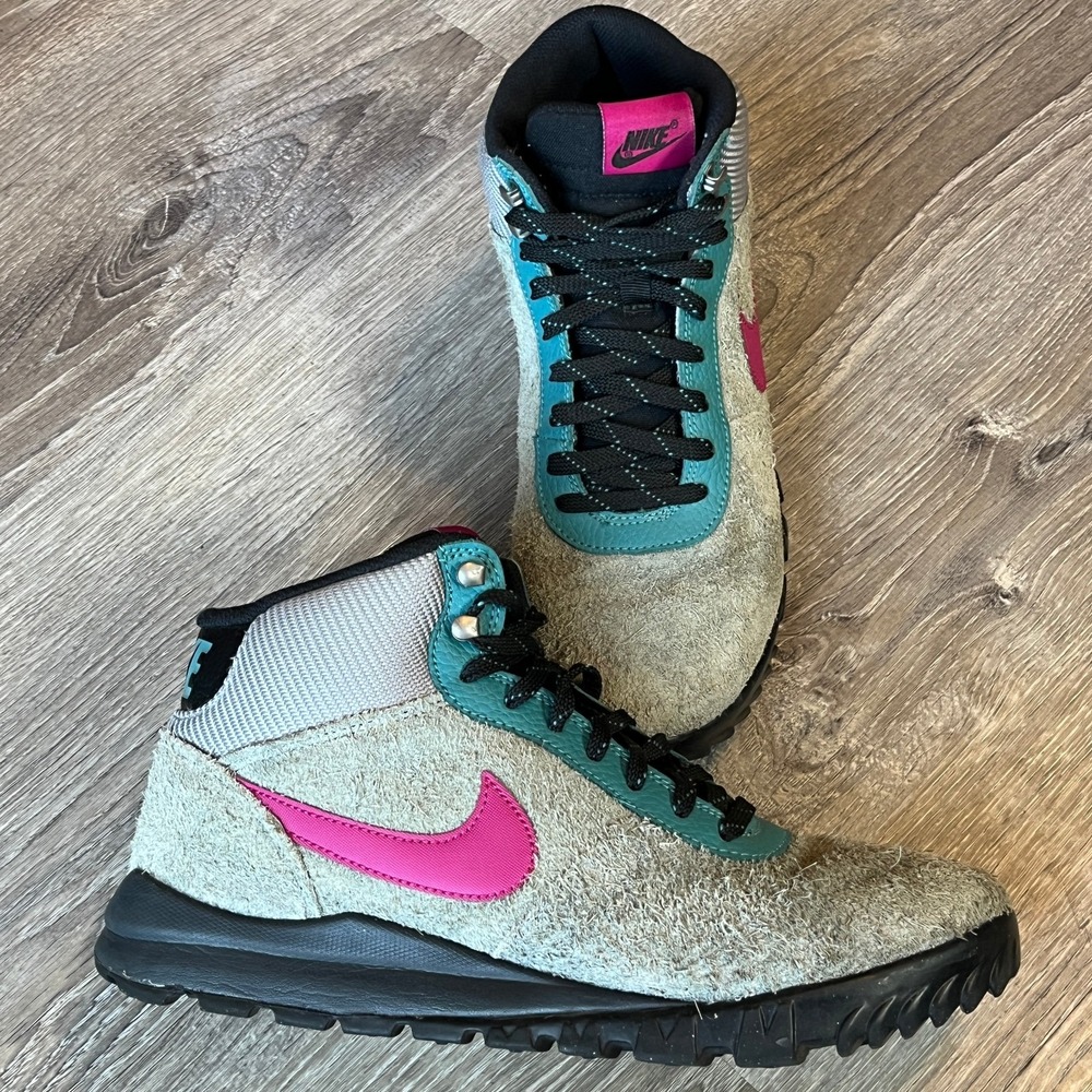 Nike Hoodland Gray Suede Leather Aqua Fuschia High Top Boots Mens 9 UK 8 EU 42.5